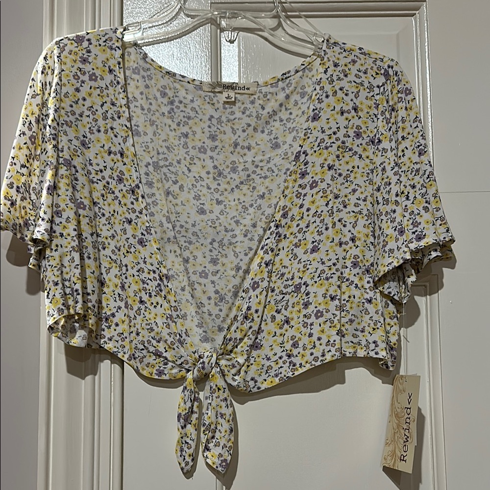 Floral 2 Piece Outfit - Picture 2 of 5